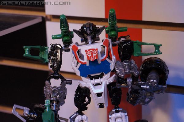 Toy Fair 2013 Coverage: Transformers Construct-bots Gallery