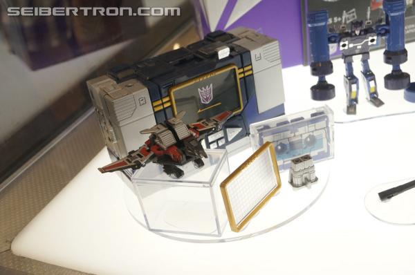 BotCon 2013 Coverage: Transformers Masterpiece