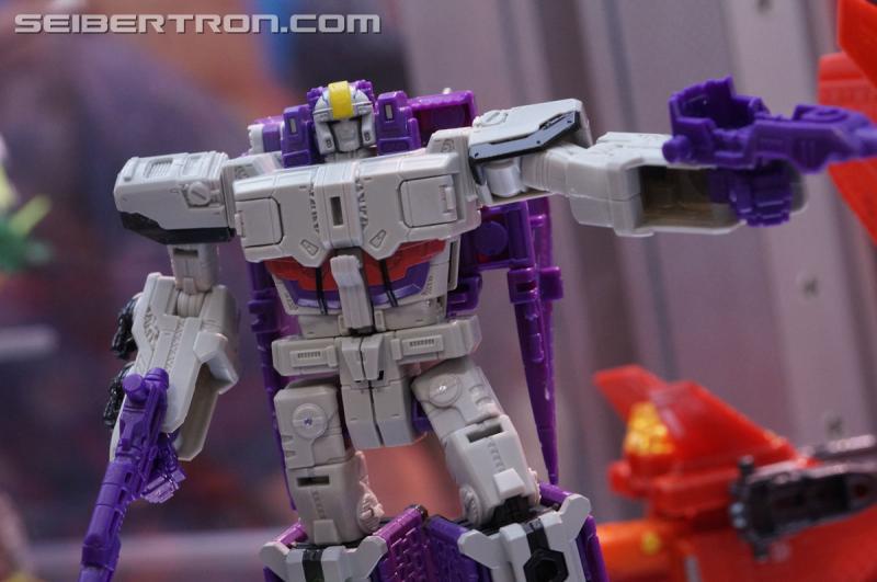 Transformers News: Transformers Titans Return Wave 2 Display at San Diego Comic Con #SDCC- Soundwave, Astrotrain, more