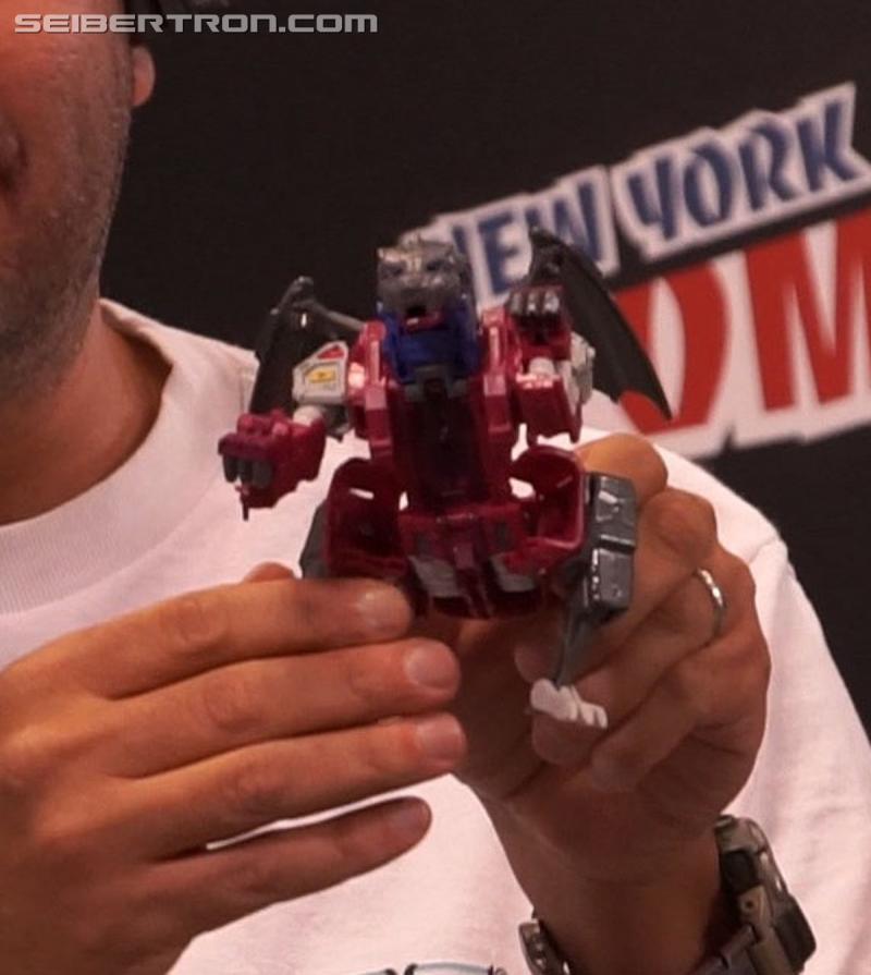 Transformers News: NYCC 2017: Gallery for Titans Return Grotusque and Scorponok Reveal #NYCC17