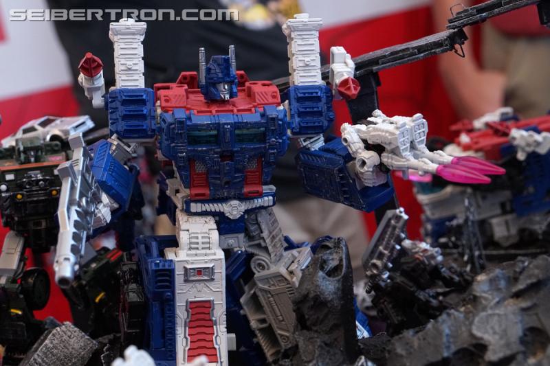 Transformers News: Gallery for Transformers War for Cybertron: Siege Display at