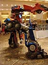 BotCon 2007: Movie Optimus Prime Statue - Transformers Event: DSC06651