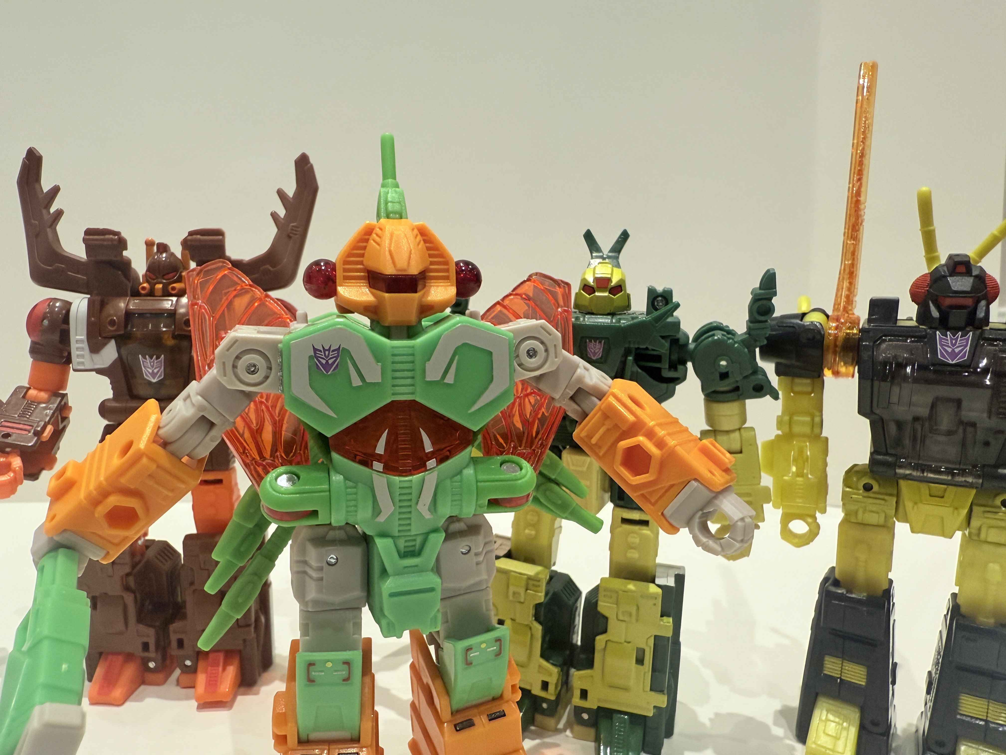 Video Reviews for Transformers Age of the Primes Deluxe Venin