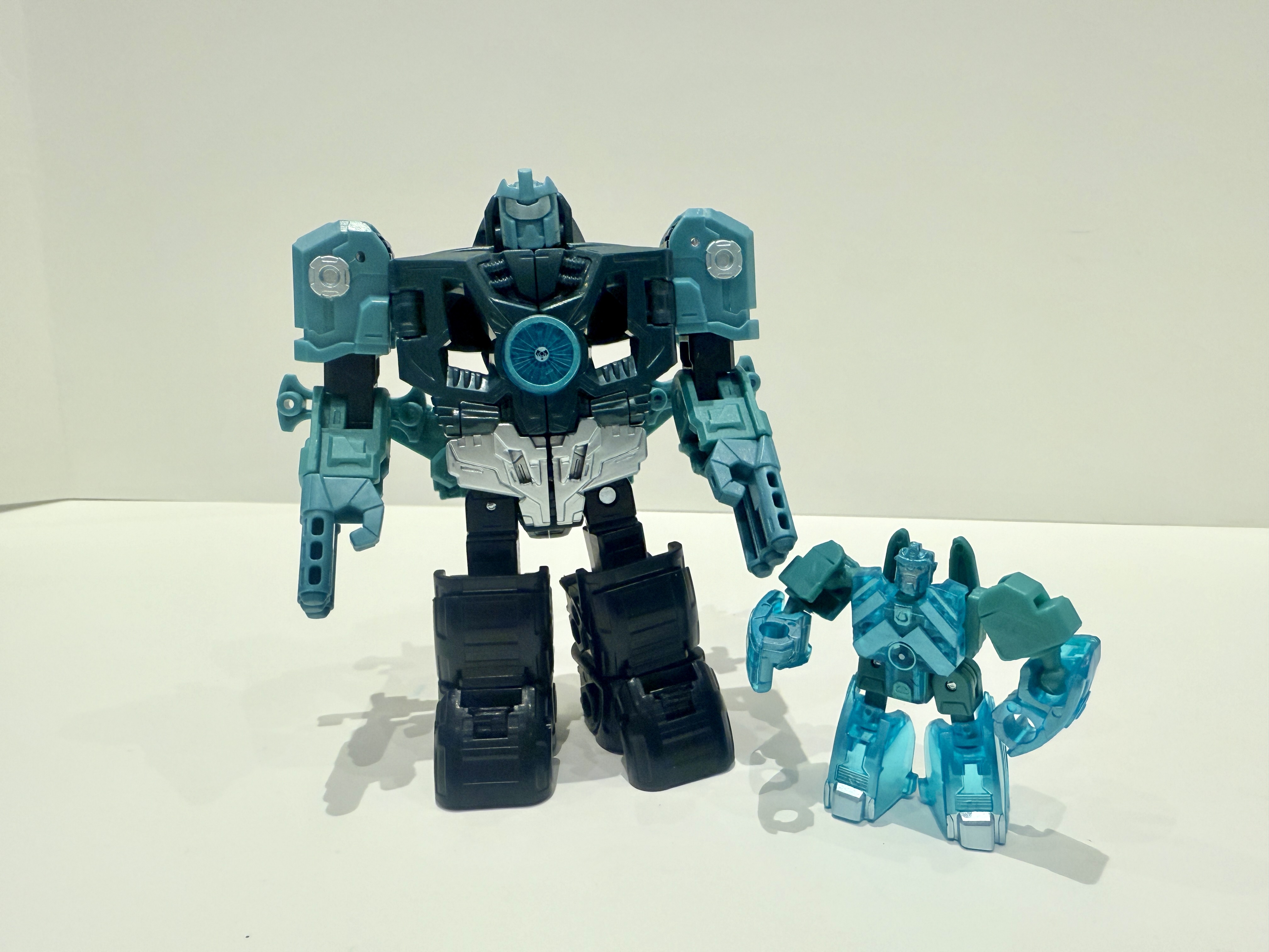 Video Reviews for Transformers Age of the Primes Deluxe Micronus Prime