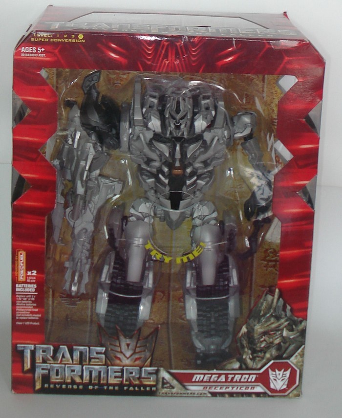 New Images of ROTF Leader-Class Prime & Megatron