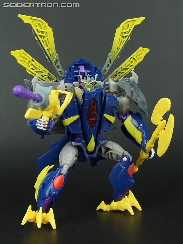 Re: New Galleries: Transformers Prime Beast Hunters Deluxe and Voyager Class