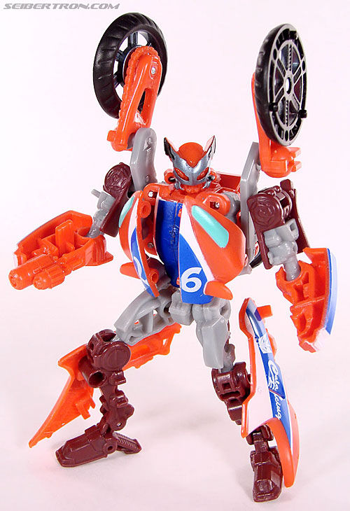 New Toy Galleries: ROTF Scouts and Starscream!