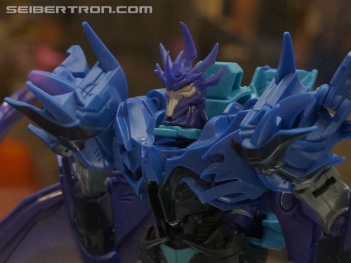 Hasbro Display: Beast Hunters and Beast Hunters Predacons Rising