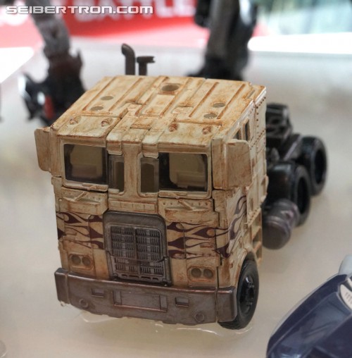 Hasbro Display: Age of Extinction Generations New Reveals