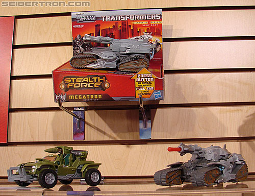 Toy Fair 2010: Transformers RPMs - Transformers Event: DSC04909