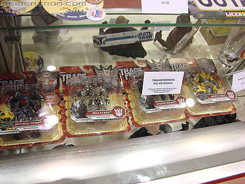 C2E2: Chicago Comic and Entertainment Expo - Transformers Event: Transformers keychains
