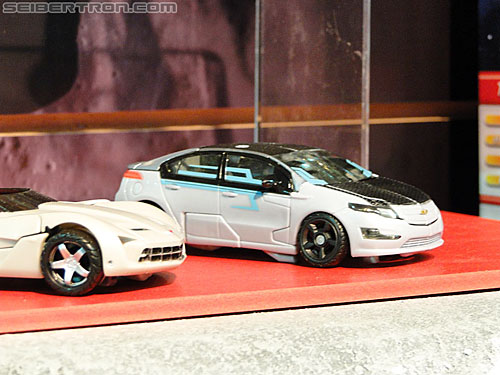 Toy Fair 2011: Dark of the Moon "Mech Tech" - Transformers Event: DSC04925