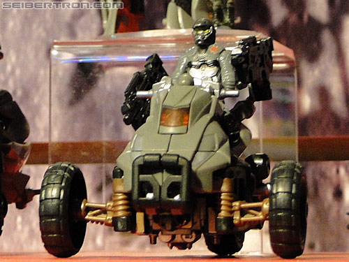 Toy Fair 2011: Mech Tech Human Alliance - Transformers Event: DSC04896a