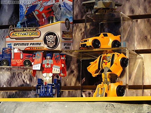 Toy Fair 2011: Miscellaneous - Transformers Event: DSC05120