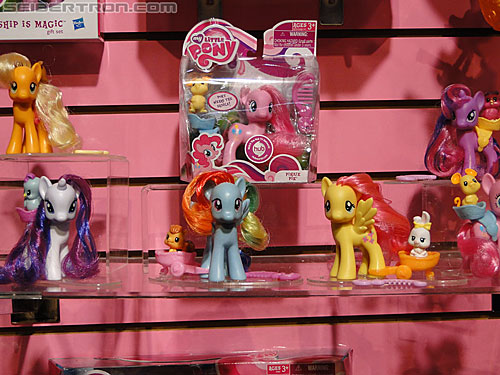 Toy Fair 2011: Miscellaneous - Transformers Event: DSC05164