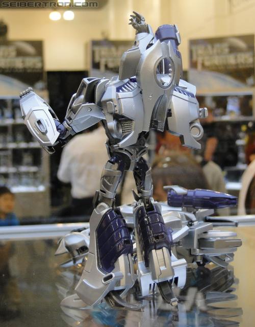 Botcon 2011: Transformers Prime Toys - Transformers Event: DSC10034