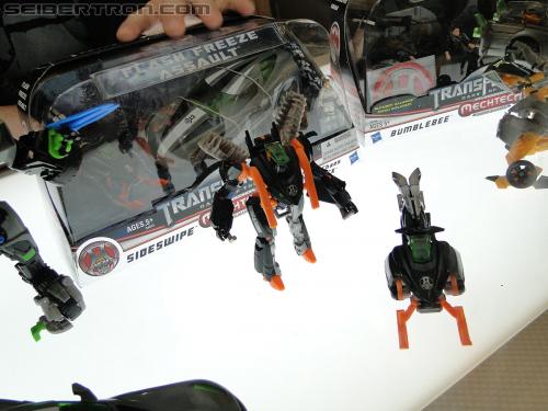 Botcon 2011: Transformers Retail Exclusives Display Area - Transformers Event: DSC10016