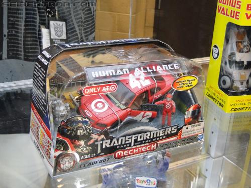 Botcon 2011: Transformers Retail Exclusives Display Area - Transformers Event: DSC10024