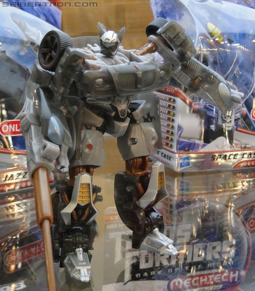 Botcon 2011: Transformers Retail Exclusives Display Area - Transformers Event: DSC10096