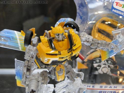 Botcon 2011: Transformers Retail Exclusives Display Area - Transformers Event: DSC10117