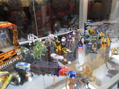 Botcon 2011: Transformers Retail Exclusives Display Area - Transformers Event: DSC10151