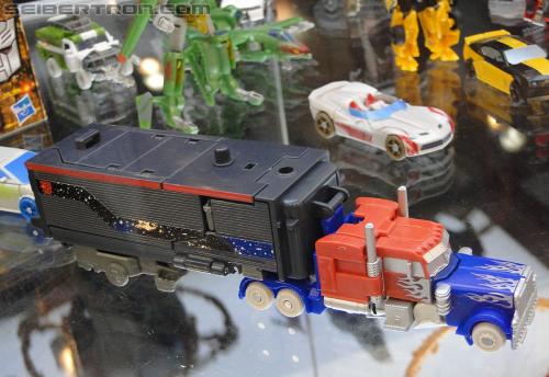 Botcon 2011: Transformers Retail Exclusives Display Area - Transformers Event: DSC10155