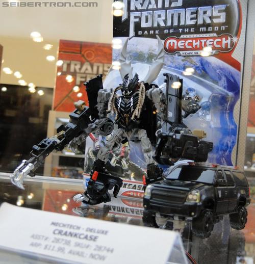 Botcon 2011: Dark of the Moon MechTech Display Area - Transformers Event: Mechtech-005