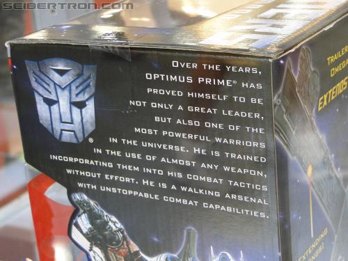 Botcon 2011: Dark of the Moon MechTech Display Area - Transformers Event: Mechtech-080