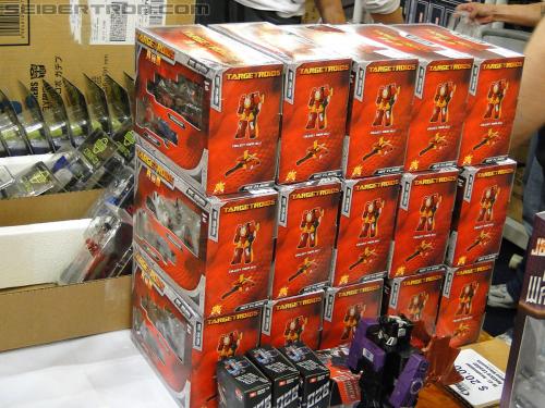 Botcon 2011: 3rd Party Products - Transformers Event: 3rd-party-080