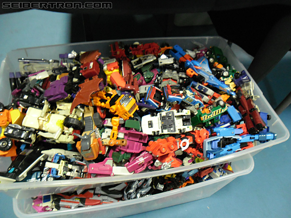 Victoria's Ultimate Hobby and Toy Fair 2011: Miscellaneous - Transformers Event: PreShow-012