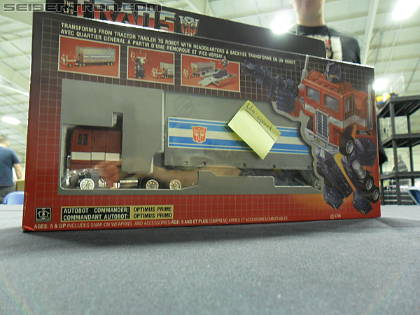 Victoria's Ultimate Hobby and Toy Fair 2011: Miscellaneous - Transformers Event: PreShow-062