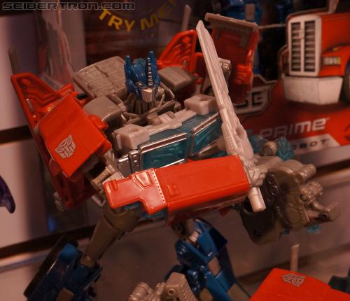 Toy Fair 2012: Transformers Prime Robot in Disguise - Transformers Event: DSC05085