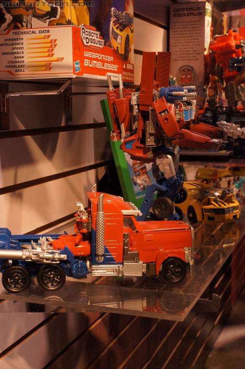 Toy Fair 2012: Transformers Prime Robot in Disguise - Transformers Event: DSC05097