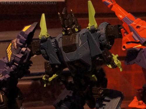Toy Fair 2012: Transformers Fall of Cybertron - Transformers Event: DSC05111aa