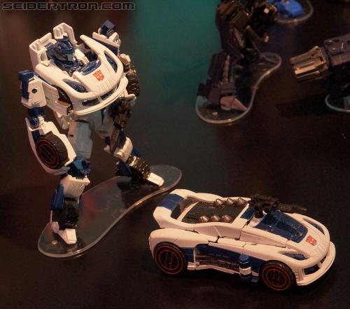 Toy Fair 2012: Transformers Fall of Cybertron - Transformers Event: DSC05141a