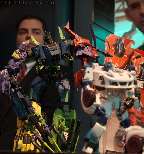 Toy Fair 2012: Transformers Fall of Cybertron - Transformers Event: DSC05154