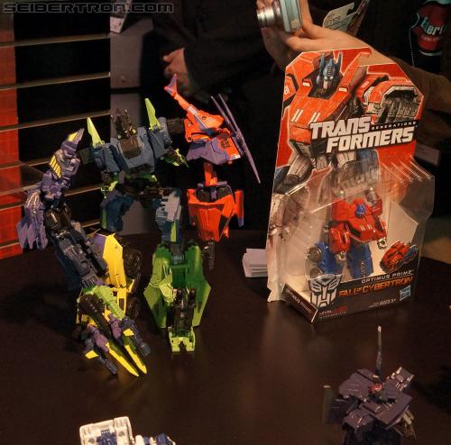 Toy Fair 2012: Transformers Fall of Cybertron - Transformers Event: DSC05155
