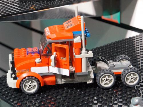 Toy Fair 2012: Kre-O Transformers - Transformers Event: DSC05233