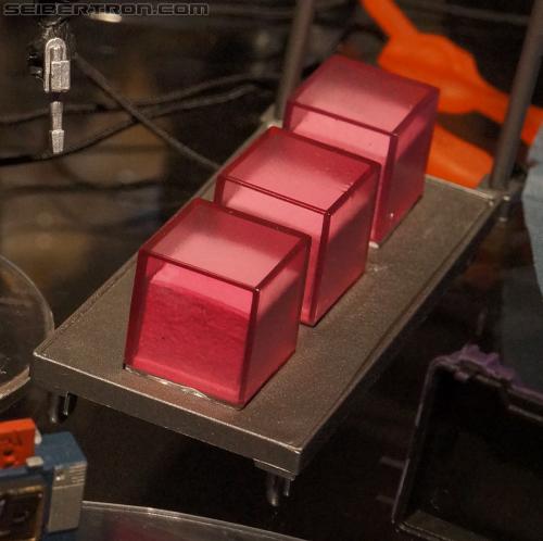 Toy Fair 2012: SDCC Exclusive Shockwave H.I.S.S. Tank - Transformers Event: DSC05444a