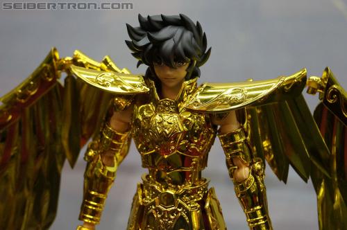 Toy Fair 2012: General Toy Fair 2012 Gallery from Javits Center - Transformers Event: DSC05810