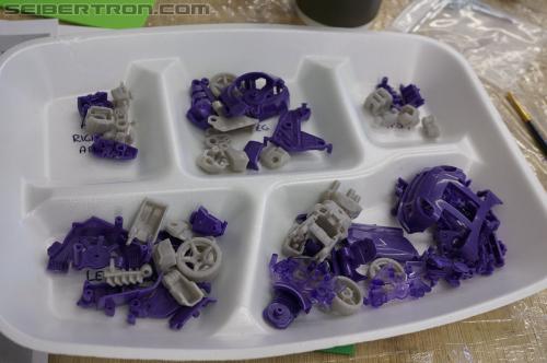 BotCon 2012: Customizing Class - Transformers Event: DSC05833