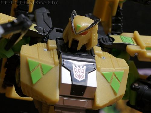 BotCon 2012: Exclusives - Transformers Event: DSC05767a