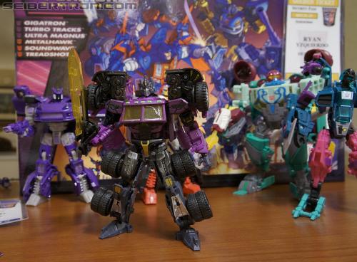 BotCon 2012: Exclusives - Transformers Event: DSC05927