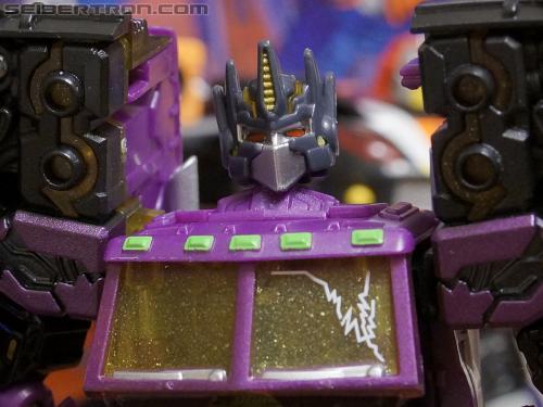 BotCon 2012: Exclusives - Transformers Event: DSC05929a