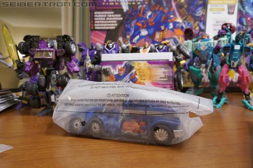 BotCon 2012: Exclusives - Transformers Event: DSC05979