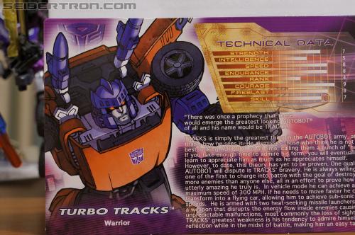 BotCon 2012: Exclusives - Transformers Event: DSC06013