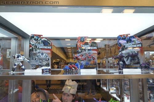 BotCon 2012: Transformers Generation "Fall of Cybertron" product display - Transformers Event: DSC06112