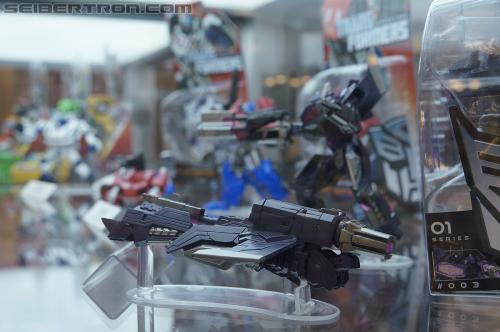 BotCon 2012: Transformers Generation "Fall of Cybertron" product display - Transformers Event: DSC06114