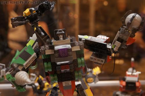 BotCon 2012: Transformers Kre-o product display - Transformers Event: DSC06348