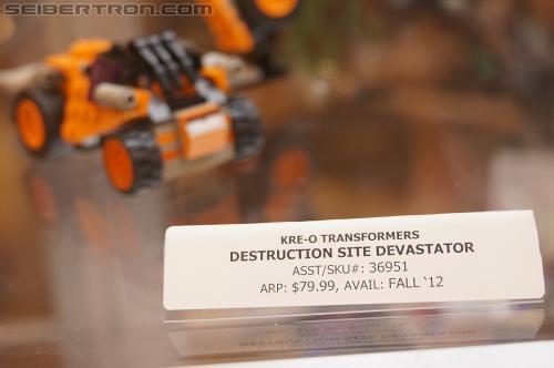 BotCon 2012: Transformers Kre-o product display - Transformers Event: DSC06350